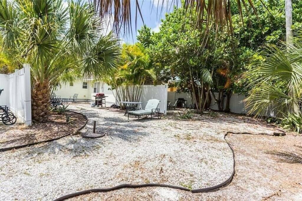 Lovely 1 Bedroom Unit Across From Lido Key Beach Sarasota Exterior foto